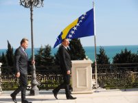 Prezident İlham Əliyev: Azərbaycan ilə Bosniya və Herseqovina regional əməkdaşlığın nümunəsi olacaq tərəfdaşlıq quracaqlar (ƏLAVƏ OLUNUB) (FOTO)