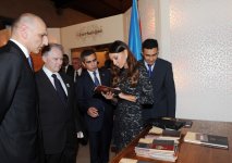Mehriban xanım Əliyeva Reymsdə Azərbaycanla bağlı sərginin açılış mərasimində iştirak edib (FOTO)