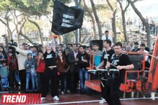 Bakıda qeyri-adi "Vertikal Şou" keçirilib (FOTO)