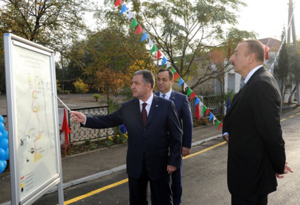 İlham Əliyev Beyləqan-Kəbirli-Baharabad avtomobil yolunun açılışında iştirak edib (FOTO) (ƏLAVƏ OLUNUB)
