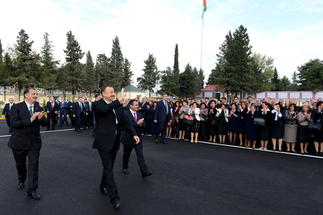 İlham Əliyev İmişli şəhər su anbarları kompleksinin istifadəyə verilməsi mərasimində iştirak edib (FOTO)