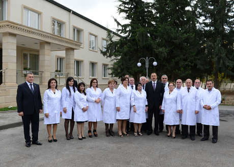 Prezident İlham Əliyev: Bütövlükdə Azərbaycanın səhiyyə sistemində köklü dəyişikliklər, islahatlar aparılır (FOTO)