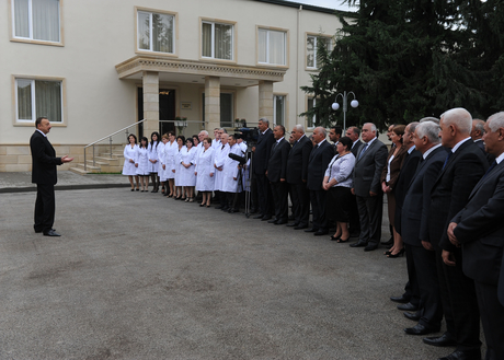 Prezident İlham Əliyev: Bütövlükdə Azərbaycanın səhiyyə sistemində köklü dəyişikliklər, islahatlar aparılır (FOTO)