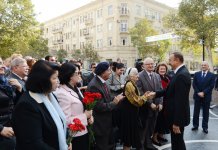 Azərbaycan Prezidenti İlham Əliyev Bülbülün xatirəsinə ucaldılmış abidənin açılışında iştirak edib (FOTO)