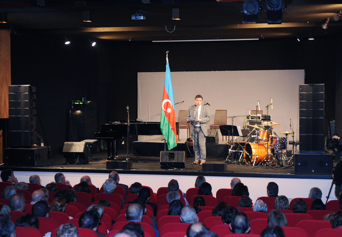 Fransanın Konyak şəhərində "Qafqazın mirvarisi olan Azərbaycanın mədəni dəyərləri" layihəsi çərçivəsində növbəti tədbir keçirilib (FOTO)
