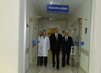 İlham Əliyev Bakının Əhmədli qəsəbəsində 14 nömrəli şəhər poliklinikasının açılışında iştirak edib (ƏLAVƏ OLUNUB) (FOTO)