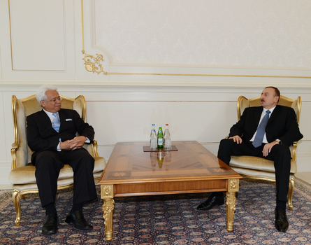 Prezident İlham Əliyev bir sıra ölkələrin səfirlərinin etimadnamələrini qəbul edib (FOTO)