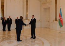 Prezident İlham Əliyev bir sıra ölkələrin səfirlərinin etimadnamələrini qəbul edib (FOTO)