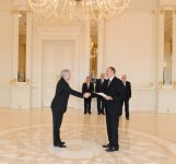 Prezident İlham Əliyev bir sıra ölkələrin səfirlərinin etimadnamələrini qəbul edib (FOTO)