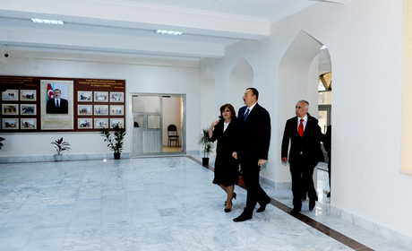 Prezident İlham Əliyev Bakıda 173 nömrəli tam orta məktəbin əsaslı təmir işlərindən sonrakı vəziyyəti ilə tanış olub (FOTO)