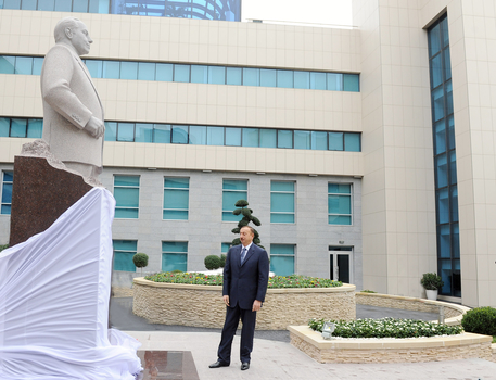 Prezident İlham Əliyev Milli Təhlükəsizlik Nazirliyinin hərbi hospitalının açılışında iştirak edib (FOTO)