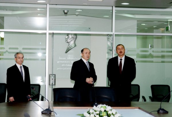 Prezident İlham Əliyev Yasamal Rayon Məhkəməsinin yeni inzibati binasının açılışında iştirak edib (FOTO)