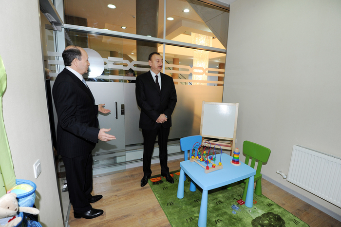 Prezident İlham Əliyev Yasamal Rayon Məhkəməsinin yeni inzibati binasının açılışında iştirak edib (FOTO)