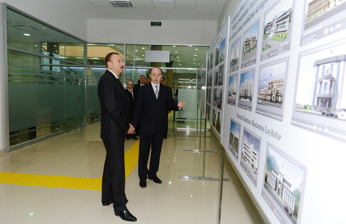 Prezident İlham Əliyev Yasamal Rayon Məhkəməsinin yeni inzibati binasının açılışında iştirak edib (FOTO)