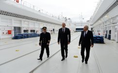 İlham Əliyev "Balakən" və "Bərdə" gəmi-bərələrinin istismara verilməsi mərasimində iştirak edib (FOTO)