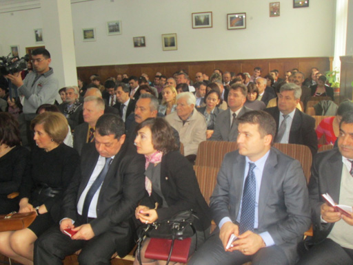 Moldovada Nizami Gəncəvinin aforizmlərindən ibarət kitabın təqdimatı keçirilib (FOTO)