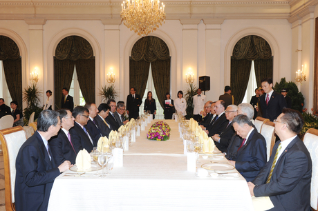 Prezident İlham Əliyev: Azərbaycan və Sinqapur arasındakı siyasi əlaqələr çox güclüdür (FOTO)