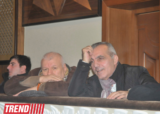 "Bu gün mən bura sizinlə görüşə gəldim" - Yaşar Nuri son mənzilə alqışlarla yola salındı (FOTO-2)