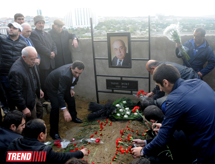 Yaşar Nurinin qızı: Atam ulduz oldu, göylərə qalxdı (FOTO)