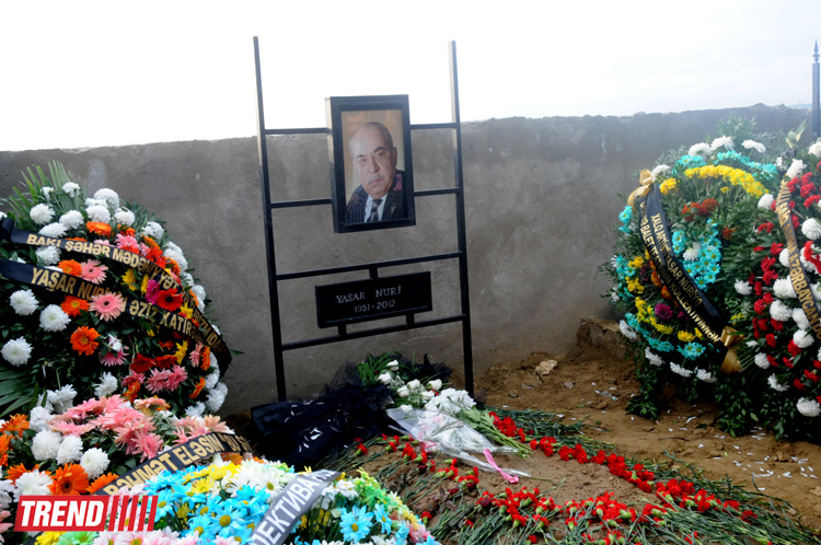 Yaşar Nurinin qızı: Atam ulduz oldu, göylərə qalxdı (FOTO)