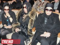Yaşar Nurinin qızı: Atam ulduz oldu, göylərə qalxdı (FOTO)