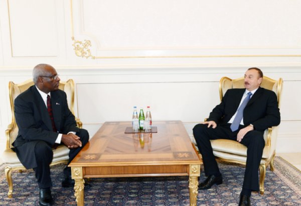 İlham Əliyev Eritreya Dövlətinin ölkəmizdə yeni təyin olunmuş səfirin etimadnaməsini qəbul edib