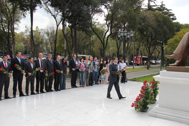 Meksikada ümummilli lider Heydər Əliyevin xatirəsinə həsr edilmiş anım mərasimi keçirilib (FOTO)