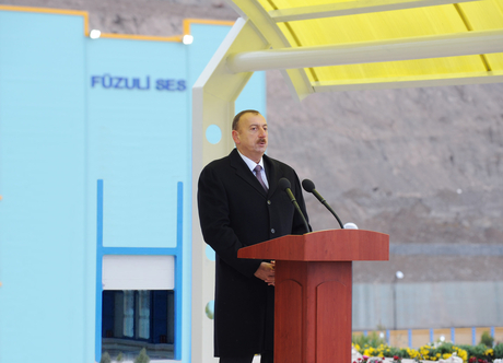 Prezident İlham Əliyev: Azərbaycan ərazi bütövlüyünü bərpa etdikdən sonra işğal altında olan ərazilər, o cümlədən Şuşa və Xankəndi yenidən tikiləcək (FOTO)
