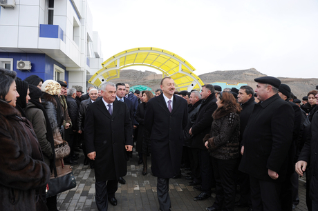 Prezident İlham Əliyev: Azərbaycan ərazi bütövlüyünü bərpa etdikdən sonra işğal altında olan ərazilər, o cümlədən Şuşa və Xankəndi yenidən tikiləcək (FOTO)