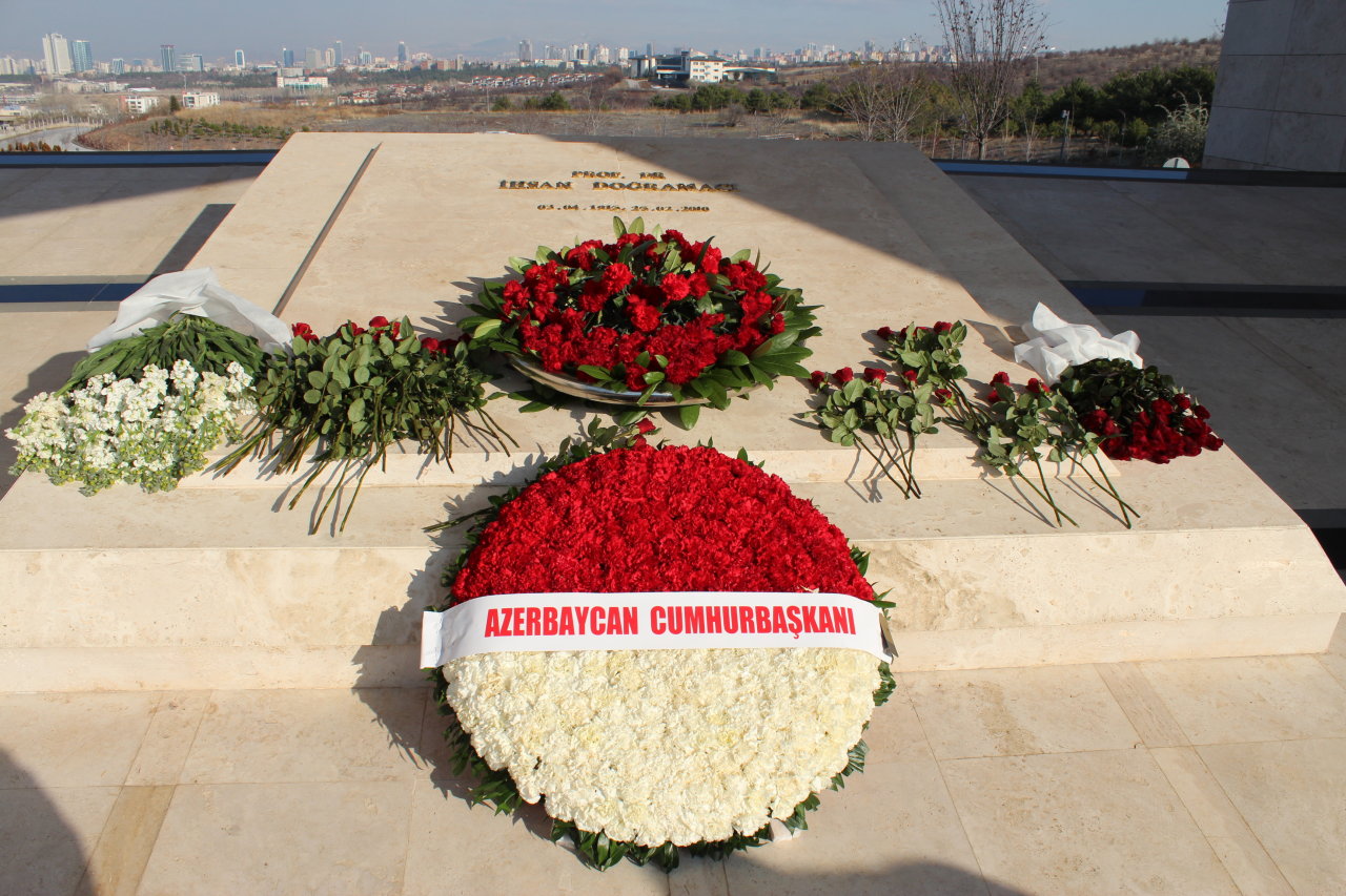 Ankarada ümummilli lider Heydər Əliyevin adını daşıyan orta məktəb və parkın açılış mərasimləri keçirilib (FOTO)