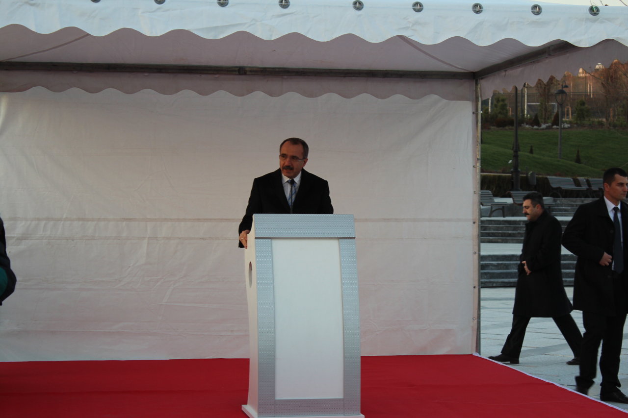 Ankarada ümummilli lider Heydər Əliyevin adını daşıyan orta məktəb və parkın açılış mərasimləri keçirilib (FOTO)