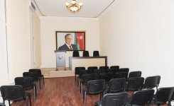 Prezident İlham Əliyev dəmir yolunun Horadiz stansiyasında sərnişin vağzalı binasının əsaslı təmirdən sonrakı vəziyyəti ilə tanış olub (FOTO)