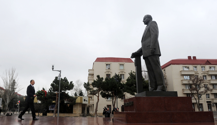 Azərbaycan Prezidenti və xanımı Sumqayıt şəhərinə gəliblər (FOTO)
