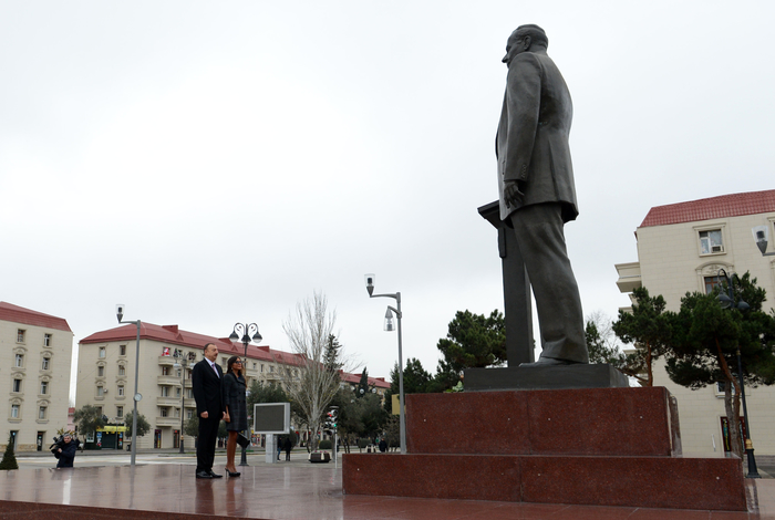 Azərbaycan Prezidenti və xanımı Sumqayıt şəhərinə gəliblər (FOTO)