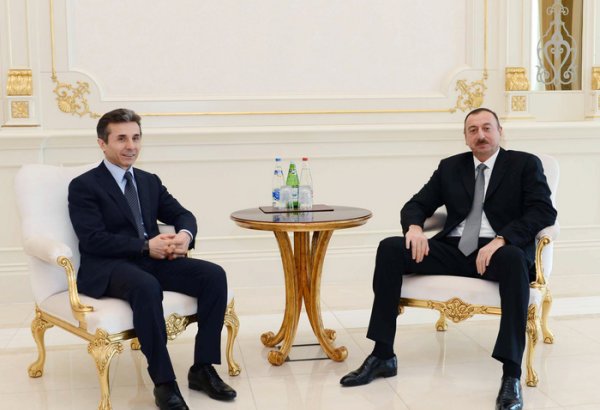 İlham Əliyev Gürcüstanın Baş naziri ilə görüşüb (FOTO)
