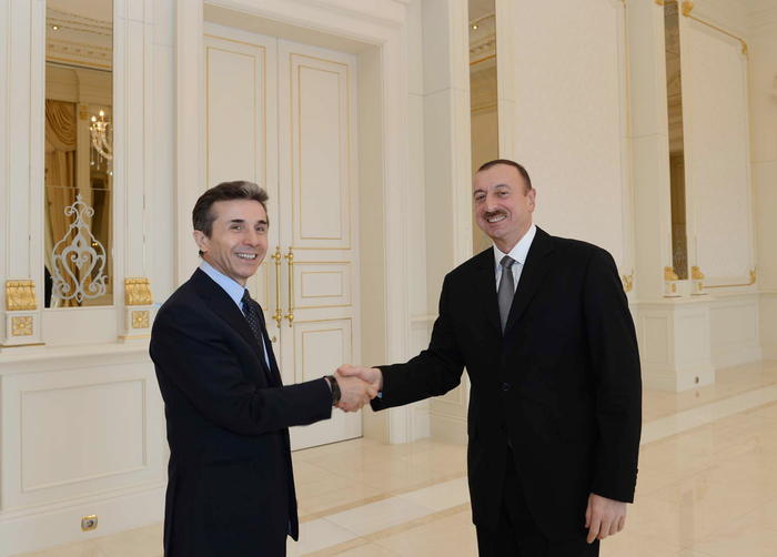İlham Əliyev Gürcüstanın Baş naziri ilə görüşüb (FOTO)