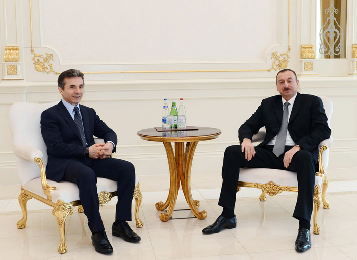 İlham Əliyev Gürcüstanın Baş naziri ilə görüşüb (FOTO)
