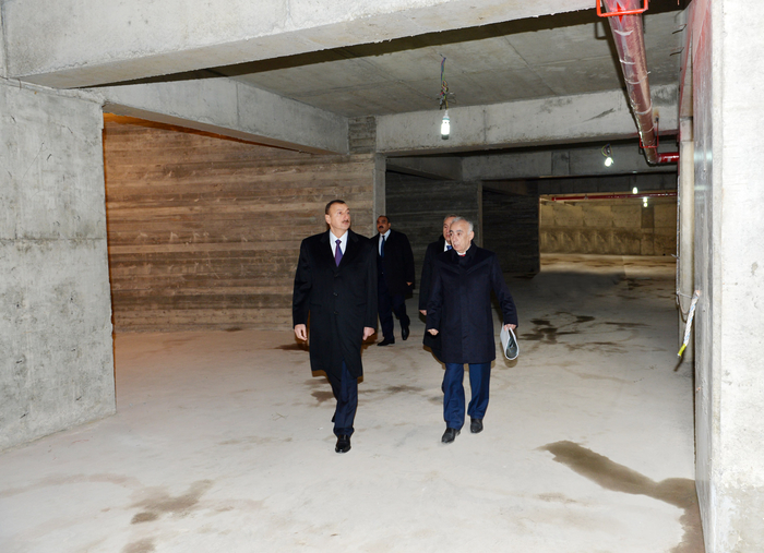 Prezident İlham Əliyev Bakının Fizuli və Mirzağa Əliyev küçələrinin arasında bir sıra obyektlərdə inşaat işlərinin gedişi ilə tanış olub (FOTO)