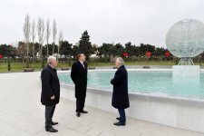 Prezident İlham Əliyev Bakının Xətai rayonunda yeni salınan parkda yaradılan şəraitlə tanış olub (FOTO)