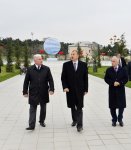 Prezident İlham Əliyev Bakının Xətai rayonunda yeni salınan parkda yaradılan şəraitlə tanış olub (FOTO)