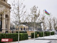 Bəyaza bürünmüş Bakı (FOTO)