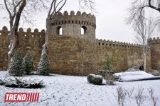 Bəyaza bürünmüş Bakı (FOTO)
