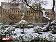 Bəyaza bürünmüş Bakı (FOTO)