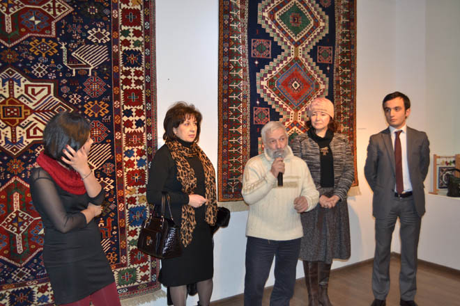 Bakıda dekorativ tətbiqi sənət ustalarının sərgisi keçirilib (FOTO)