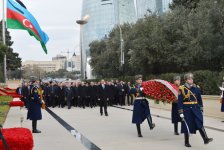 Azərbaycan Prezidenti İlham Əliyev Şəhidlər xiyabanını ziyarət edib