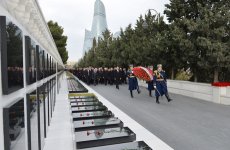 Azərbaycan Prezidenti İlham Əliyev Şəhidlər xiyabanını ziyarət edib
