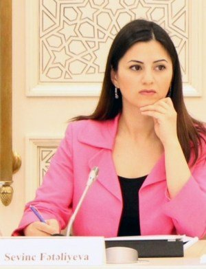 AŞ PA-da Azərbaycanda internetin azad olduğu diqqətə çatdırılıb