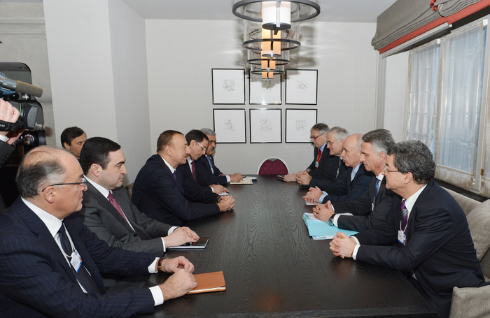 Davosda Azərbaycan və İsveçrə prezidentlərinin görüşü olub (FOTO)