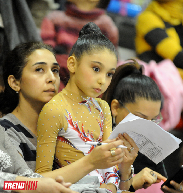 Bədii gimnastika üzrə XX Bakı birinciliyinin ilk qalibləri müəyyənləşib (FOTO)