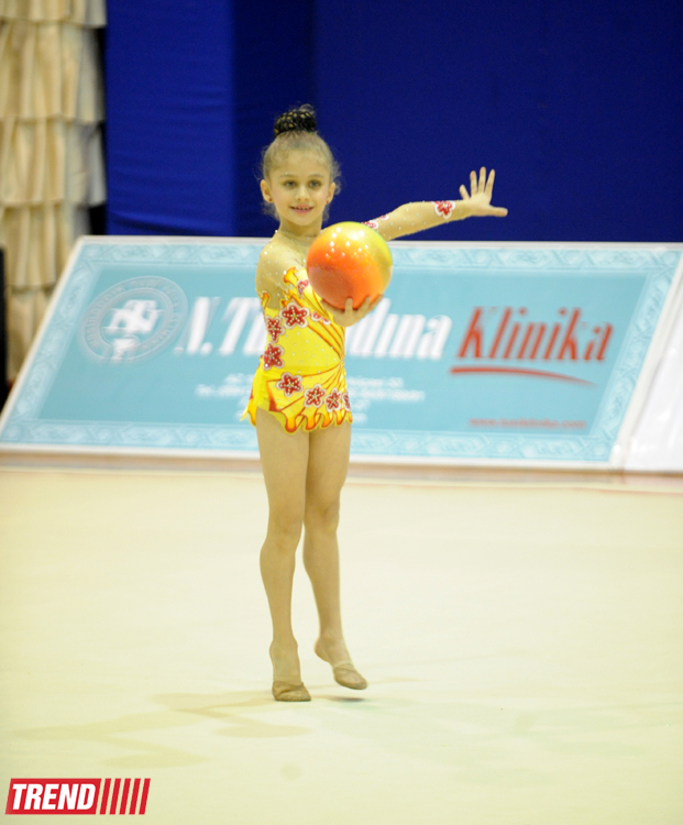 Bədii gimnastika üzrə XX Bakı birinciliyinin ilk qalibləri müəyyənləşib (FOTO)